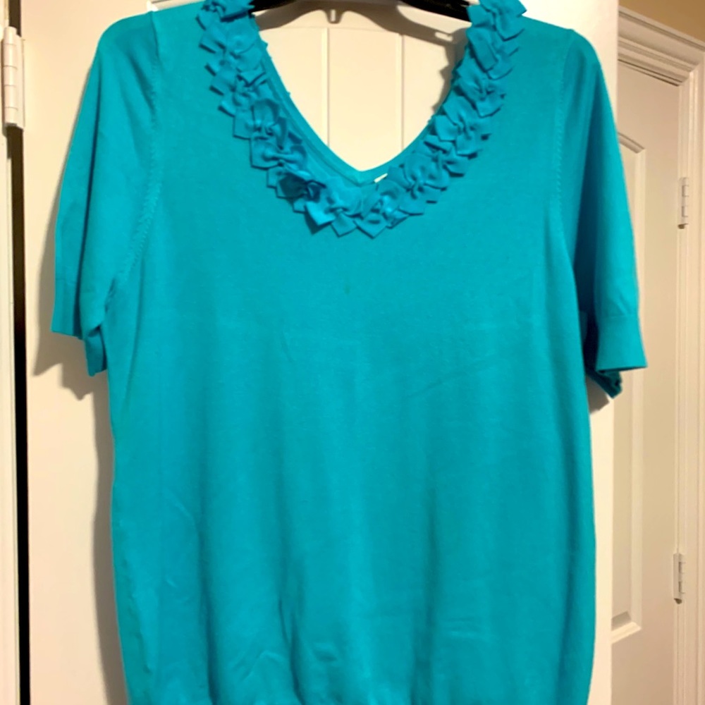 Women’s short sleeve sweater